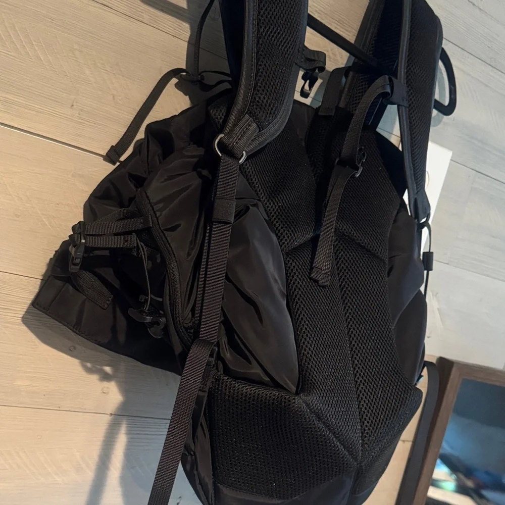 Diesel Sleek Black Men's Backpack